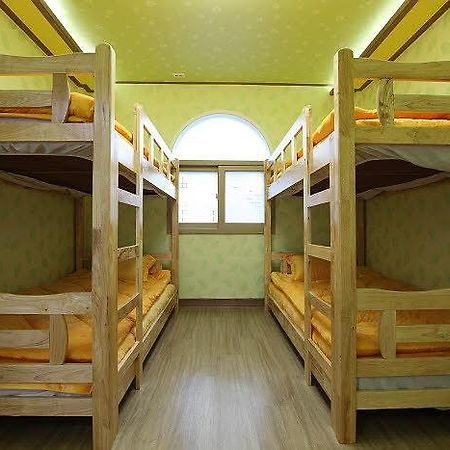 Gyeongju Friend Guesthouse Стая снимка